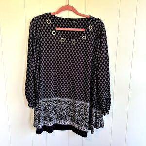 New Directions Women’s dressy top